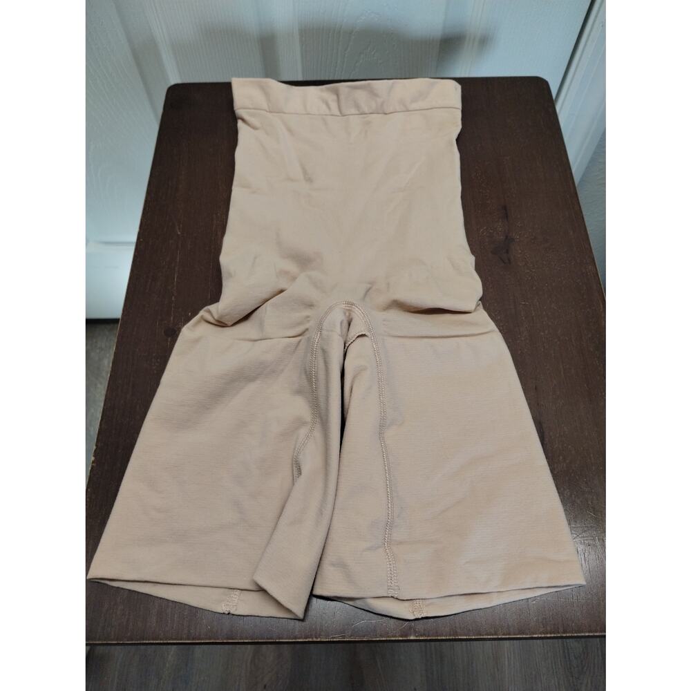 Spanx NEW (READ) Size Small Higher Power Short High-Waisted Seamless Shaper